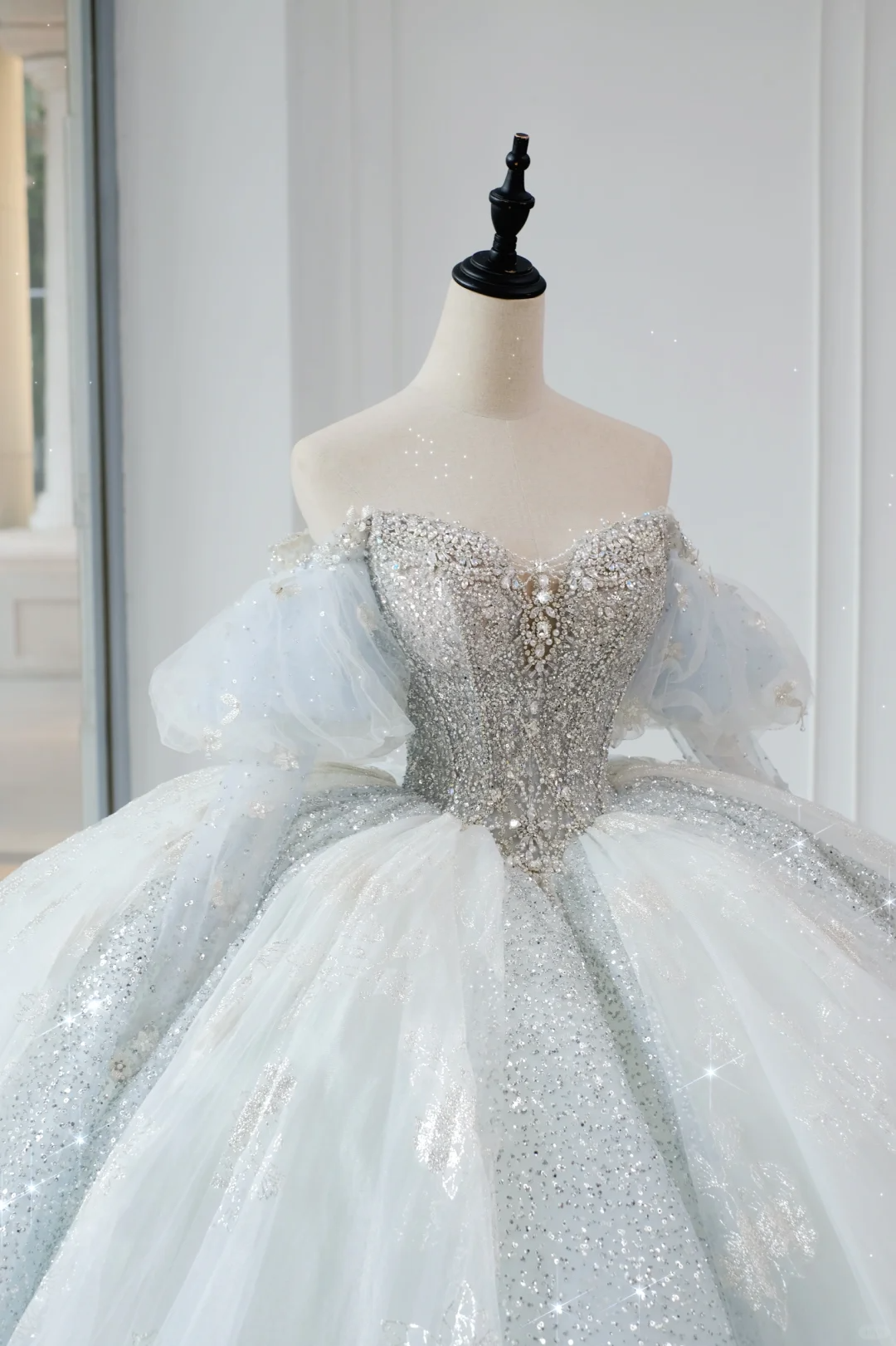 Vestido de novia atemporal, vestido de fiesta con hombros descubiertos, azul cielo claro, lentejuelas, largo blanco, vestidos de novia elegantes DH889