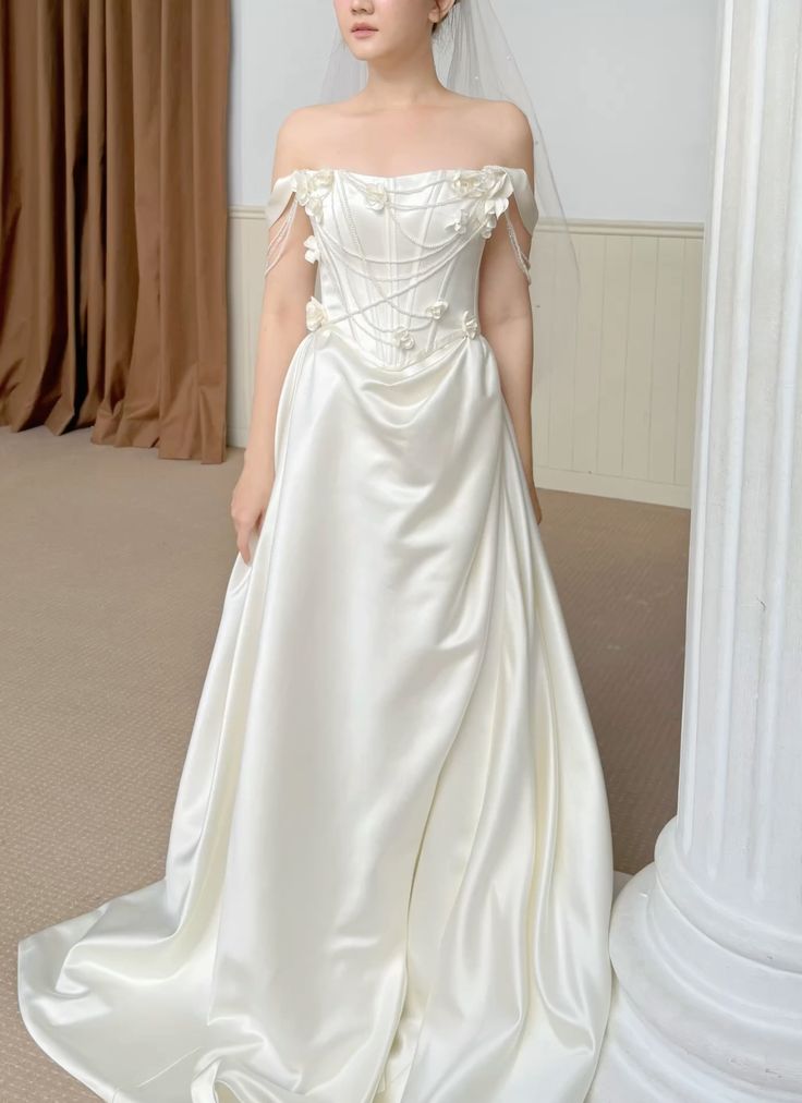 Vestido de novia clásico de satén con hombros descubiertos y mangas cortas, corte A, elegante, DH899