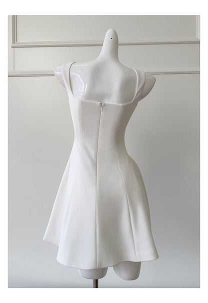 Lindos vestidos de fiesta blancos cortos con escote cuadrado y corte A para octavo grado, vestido de verano para escuela secundaria, atuendos para fiesta de bienvenida DH92