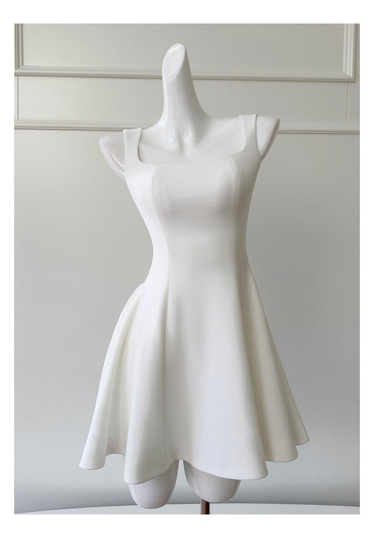 Lindos vestidos de fiesta blancos cortos con escote cuadrado y corte A para octavo grado, vestido de verano para escuela secundaria, atuendos para fiesta de bienvenida DH92