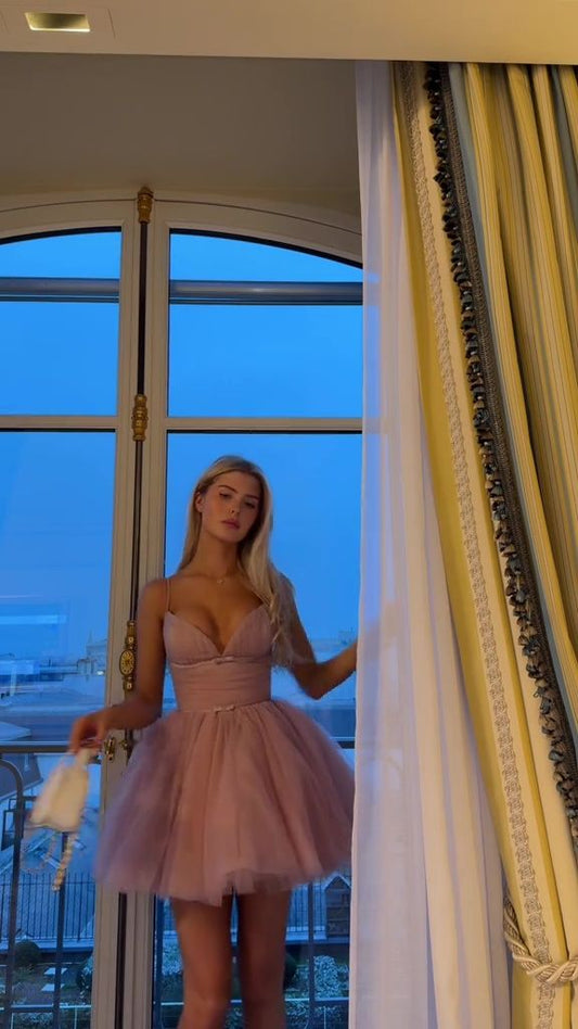 Vestido corto rosa de verano con tirantes finos, vestido de fiesta, vestido de fiesta, atuendo de cumpleaños, minivestido de cóctel para 19.º cumpleaños DP1135