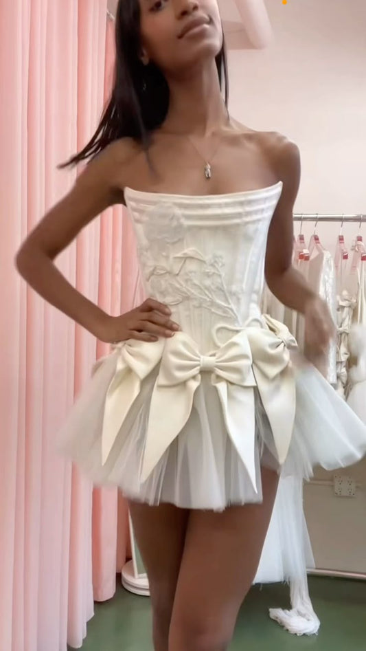 Vestido corto de verano de satén blanco sin tirantes para 20 cumpleaños, vestido Hoco, minivestido de fiesta para 18 cumpleaños, DP1162
