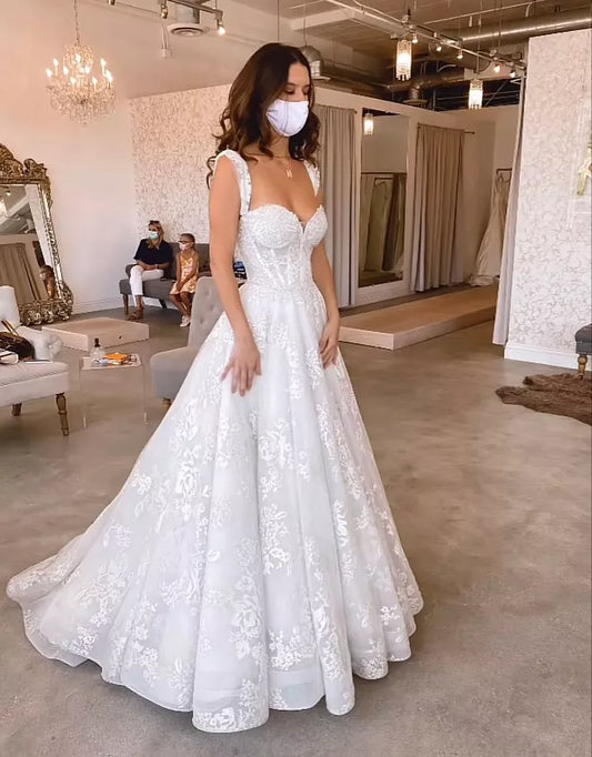 Romantic Bridal Gown Ball Gown Sweetheart White Lace Wedding Dresses Minimalist Bridal Gowns DP1189