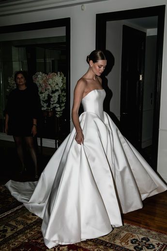 Ethereal Wedding Dress Ball Gown Strapless Satin White Wedding Dresses Corset Bridal Gowns DP1195