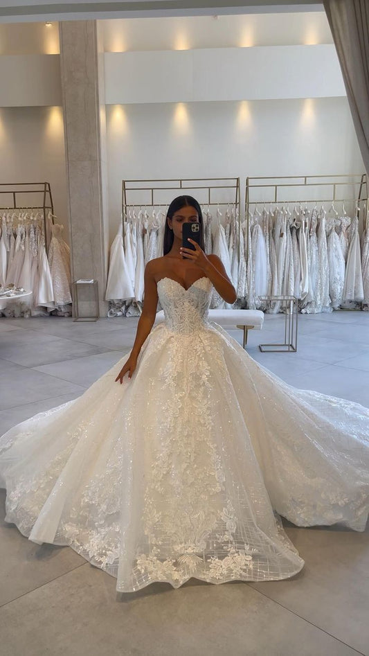 Vestido de novia clásico, vestido de fiesta, escote corazón, encaje, blanco, minimalista, DP1326
