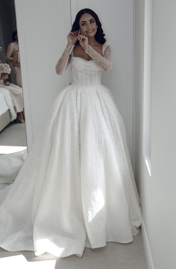 Vestido de novia etéreo, corte evasé, escote cuadrado, mangas largas, blanco, DP1353