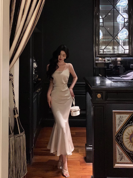 Vestido largo de satén con tirantes finos y corte sirena para fiesta de 18 cumpleaños, atuendos para 21 cumpleaños, ideas de vestidos de cumpleaños para mujeres DP1382