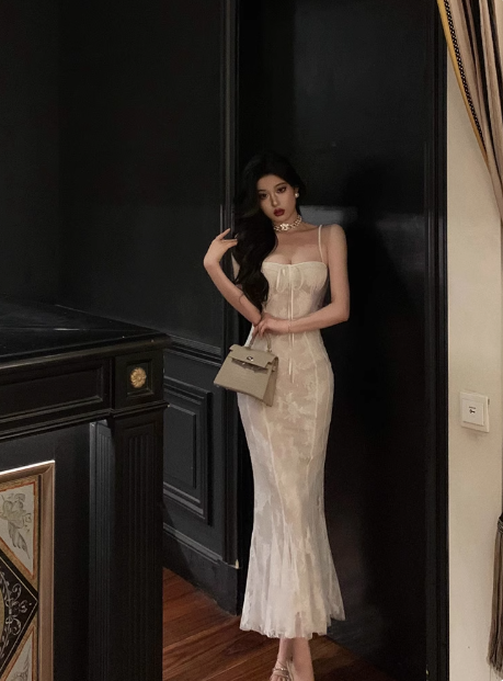 Vestido elegante de sirena con tirantes finos, blanco, sin mangas, para fiesta de cumpleaños número 21, ideas para vestidos de cumpleaños para mujeres (DP1393)