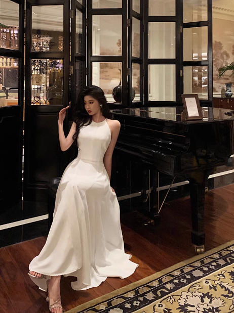 Elegante vestido blanco de corte A sin mangas para cumpleaños número 23. Ideas de vestidos de cumpleaños para mujeres DP1411