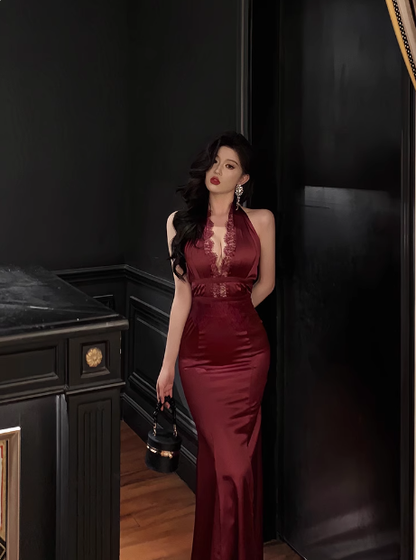 Elegante vestido de fiesta de sirena con cuello halter color burdeos para 21 cumpleaños. Ideas de vestidos de cumpleaños para mujeres DP1443