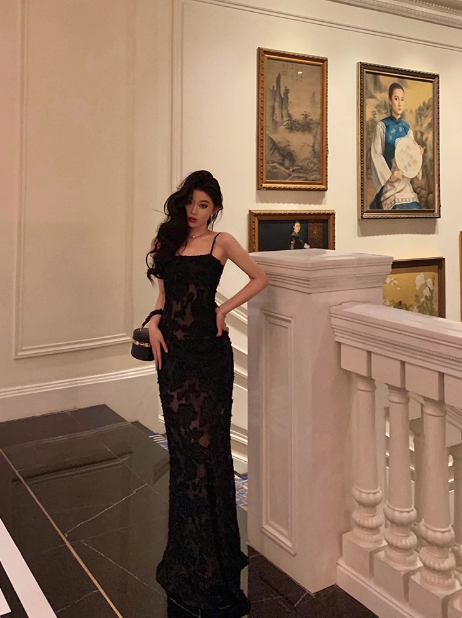Vestido elegante de sirena con tirantes finos y encaje negro para cumpleaños número 21. Ideas de vestidos de cumpleaños para mujeres (DP1459).