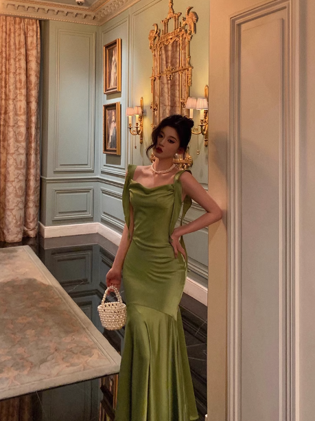 Vestido de fiesta de satén verde cuadrado con corte sirena sexy para 21 cumpleaños, atuendos de cumpleaños, ideas para vestidos de cumpleaños para mujeres DP1490