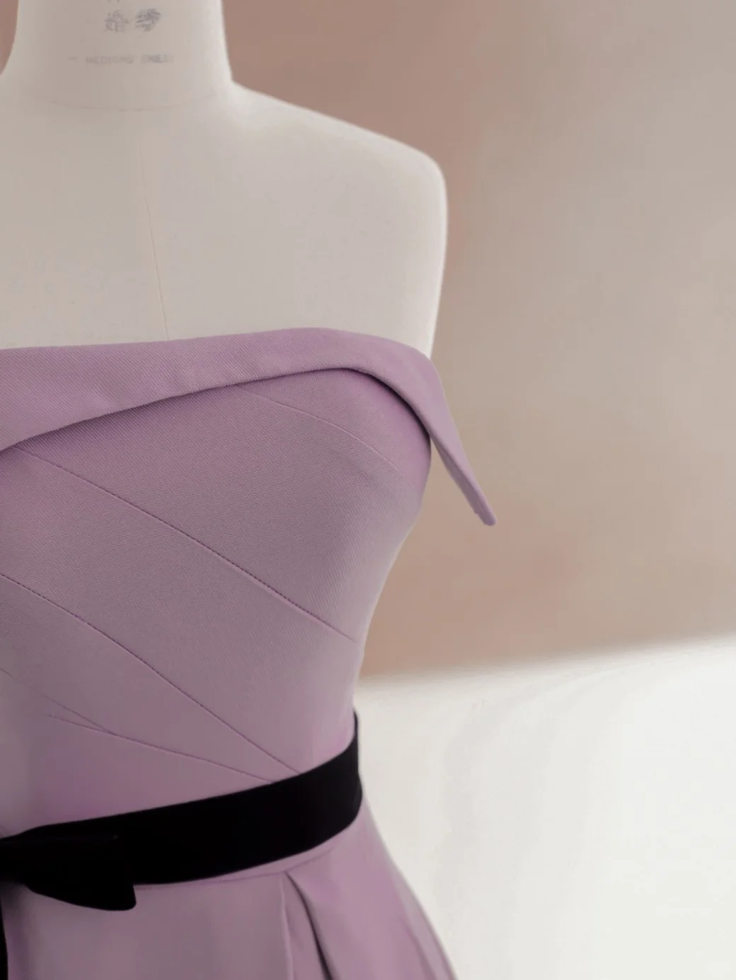 Elegante vestido de satén sin tirantes, corte A, glamuroso, para 21 cumpleaños. Ideas para vestidos de cumpleaños para mujeres (DP1492).