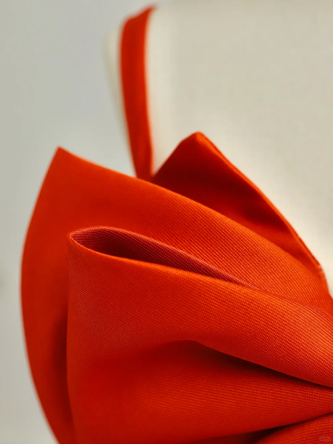 Elegante vestido de fiesta de satén naranja con tirantes finos y corte A para 21 cumpleaños. Ideas para vestidos de cumpleaños para mujeres (DP1510).