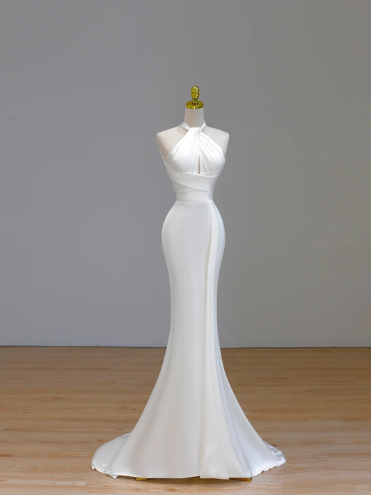 Vestido de novia etéreo con escote halter, corte sirena, satén blanco, corsé, DP1540