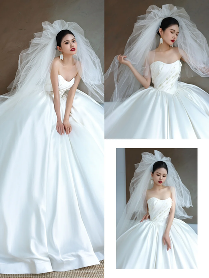 Hermoso vestido de novia de satén blanco con escote corazón, DP1561
