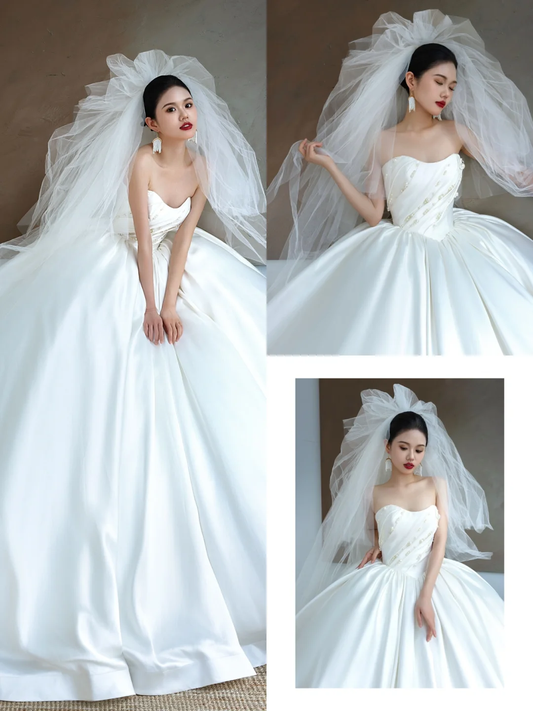 Hermoso vestido de novia de satén blanco con escote corazón, DP1561