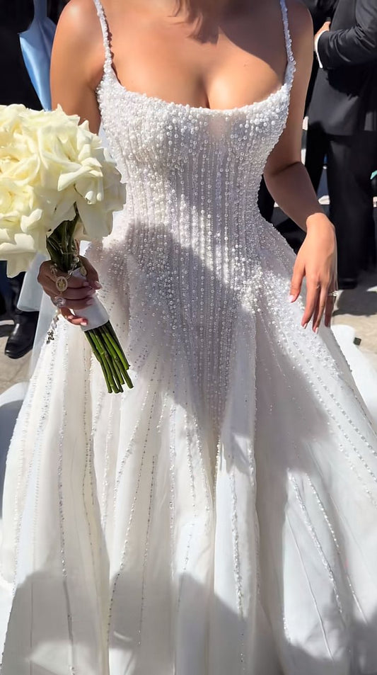 Hermoso vestido de novia blanco con tirantes finos y lentejuelas, DP1597