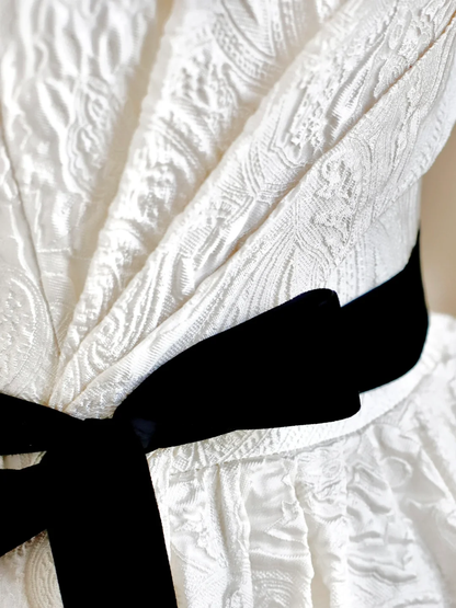 Vestido de novia etéreo, de satén blanco, con hombros descubiertos, DP1636