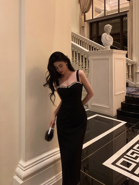 Vestido elegante de sirena con tirantes negros para cumpleaños número 23. Ideas de vestidos de cumpleaños para mujeres (DP1637).