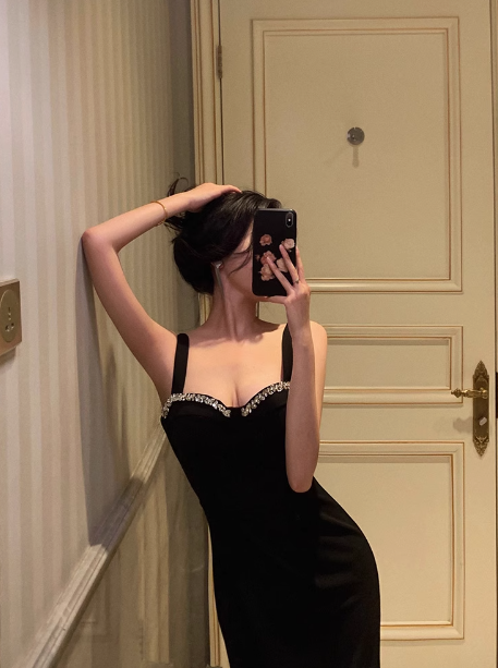 Vestido elegante de sirena con tirantes negros para cumpleaños número 23. Ideas de vestidos de cumpleaños para mujeres (DP1637).