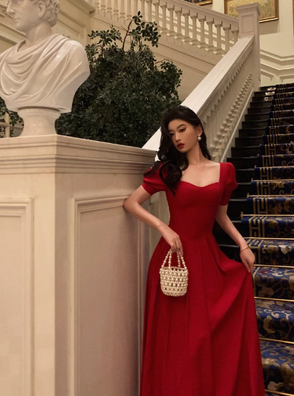 Vestido rojo modesto de corte A con mangas cortas para cumpleaños número 21. Ideas de vestidos de cumpleaños para mujeres (DP1642)