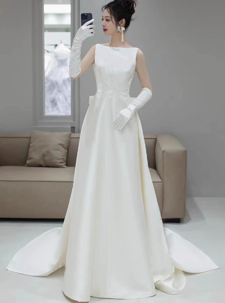 Vestido de novia clásico, corte A, escote redondo, satén blanco, estilo minimalista, DP1650