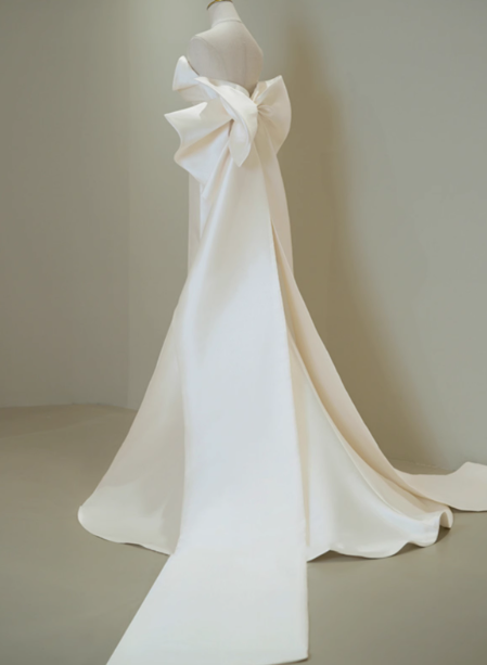 Vestido de novia clásico de sirena sin tirantes, de satén blanco, estilo minimalista, DP1656