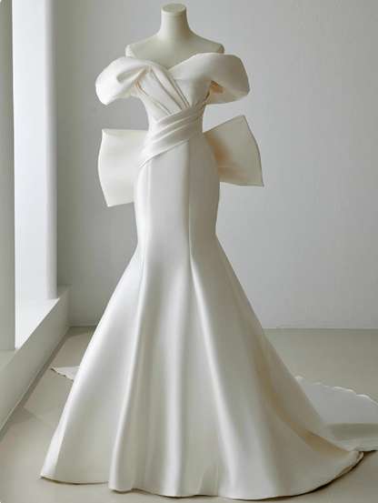 Vestido de novia etéreo, de satén, con hombros descubiertos, DP1661