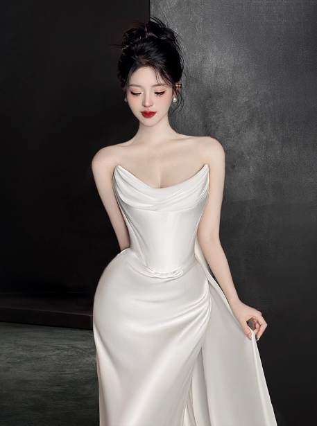 Vestido de novia romántico de corte sirena sin tirantes, de satén blanco, estilo minimalista, DP1668