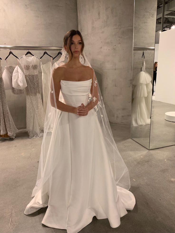 Vestido de novia clásico, corte A, sin tirantes, de satén blanco, estilo minimalista, DP1679
