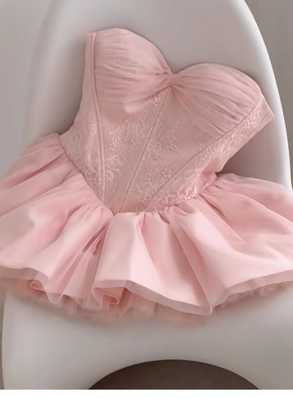 Vestido corto de verano con escote en forma de corazón y encaje rosa para cumpleaños, ideal para fiestas de cumpleaños número 21 (DP1704)