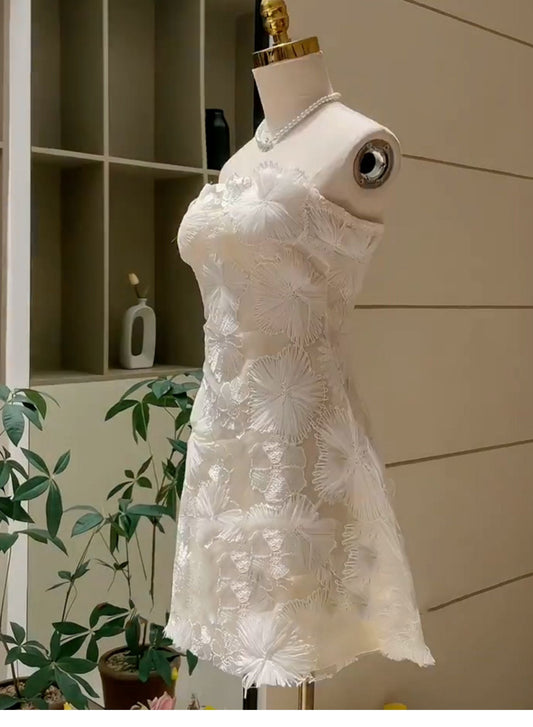 Vestido de cóctel blanco corto de encaje sin tirantes, corte A, sencillo, para verano, DP1751