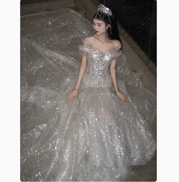 Vestido de novia etéreo de sirena con hombros descubiertos y lentejuelas, DP1796