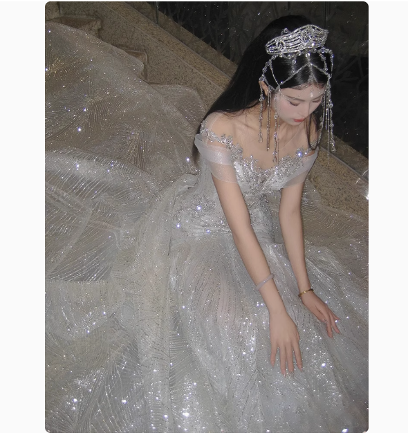 Vestido de novia etéreo de sirena con hombros descubiertos y lentejuelas, DP1796