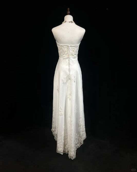 Hermoso vestido de novia largo color marfil, sin tirantes, corte alto y bajo, DP1836
