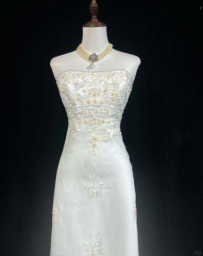 Hermoso vestido de novia largo color marfil, sin tirantes, corte alto y bajo, DP1836