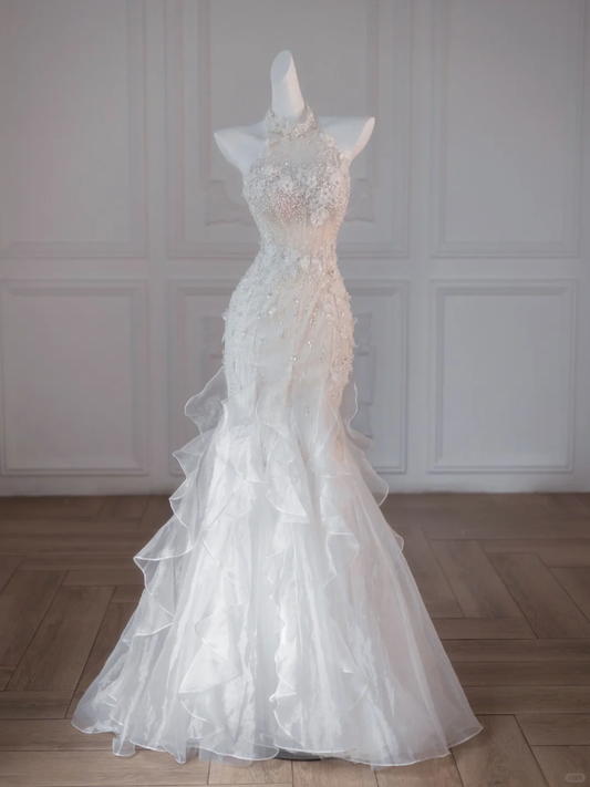 Hermoso vestido de novia largo de tul blanco con cuello alto y corte sirena DP1856
