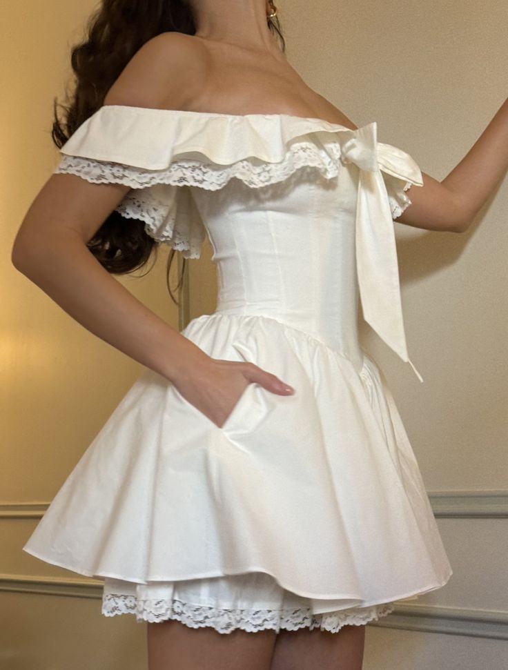 Vestido de fiesta blanco de encaje con hombros descubiertos para verano, minivestido de cóctel para 18 cumpleaños, DP1865