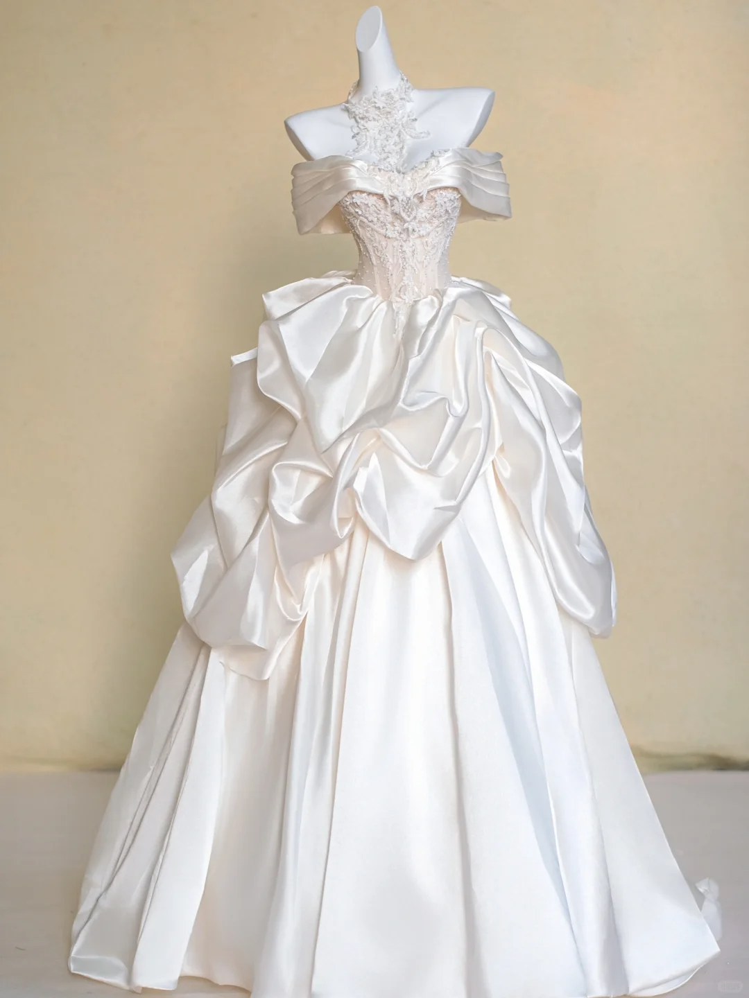 Vestido de novia modesto, vestido de fiesta con hombros descubiertos, blanco, de satén, largo, DP1982