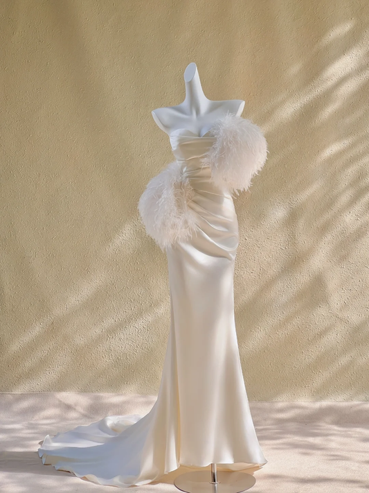 Vestido de novia modesto de corte sirena con escote corazón, de satén, largo, DP2010