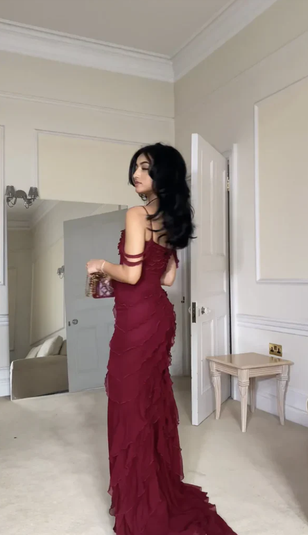 Sexy Burgundy Ruffles Chiffon Slit Prom Dress Mermaid Evening Dress Charming Party Dress DP273