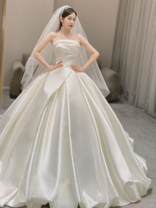 Vestido de novia atemporal de satén blanco, largo, sin tirantes y con cola larga, DP397