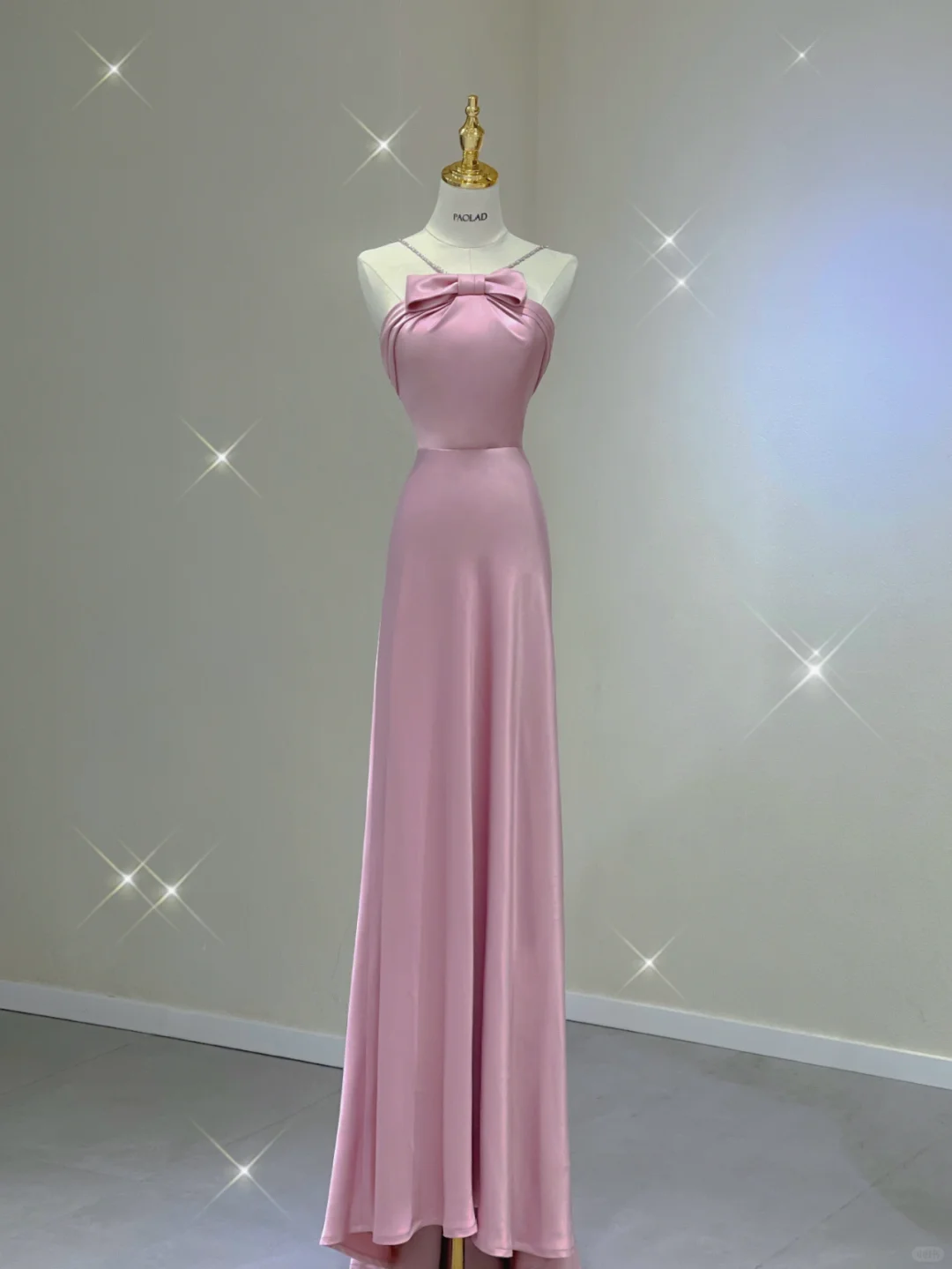 Hermosos vestidos de fiesta largos rosas con cuello halter y corte en A, vestidos de graduación para secundaria, vestidos de noche elegantes DP399