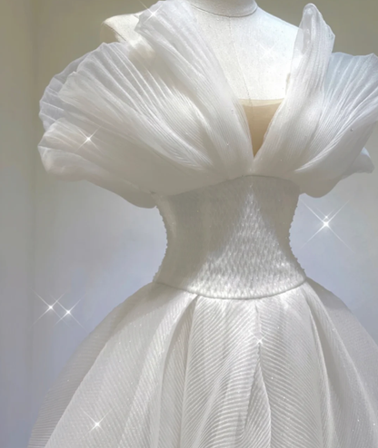 Vestido de novia atemporal, sin tirantes, largo, de tul blanco, con cola larga, DP412