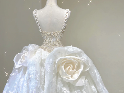 Vestido de novia blanco largo con escote cuadrado y encaje de ensueño DP422