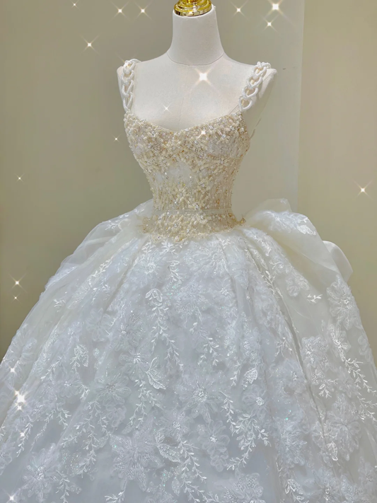 Vestido de novia blanco largo con escote cuadrado y encaje de ensueño DP422