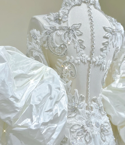 Vestido de novia de lujo con escote sirena, mangas largas y encaje blanco, DP437