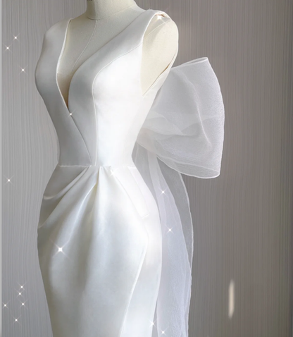 Vestido de novia blanco largo con escote en V y corte sirena sencillo para verano DP473