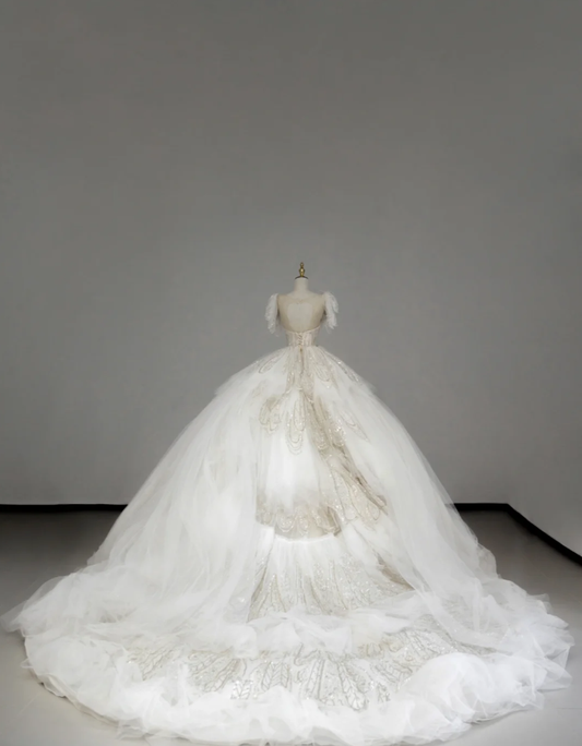 Vestido de novia atemporal con escote redondo, mangas cortas, satén blanco, cola larga, DP507